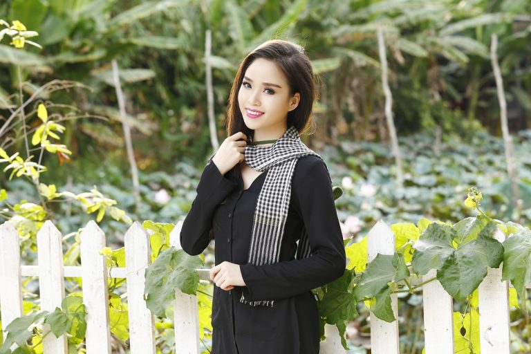 Khăn Rằn: Biểu Tượng Của Sự Giản Dị Và Mộc Mạc - Xưởng Khăn Rằn Nomac